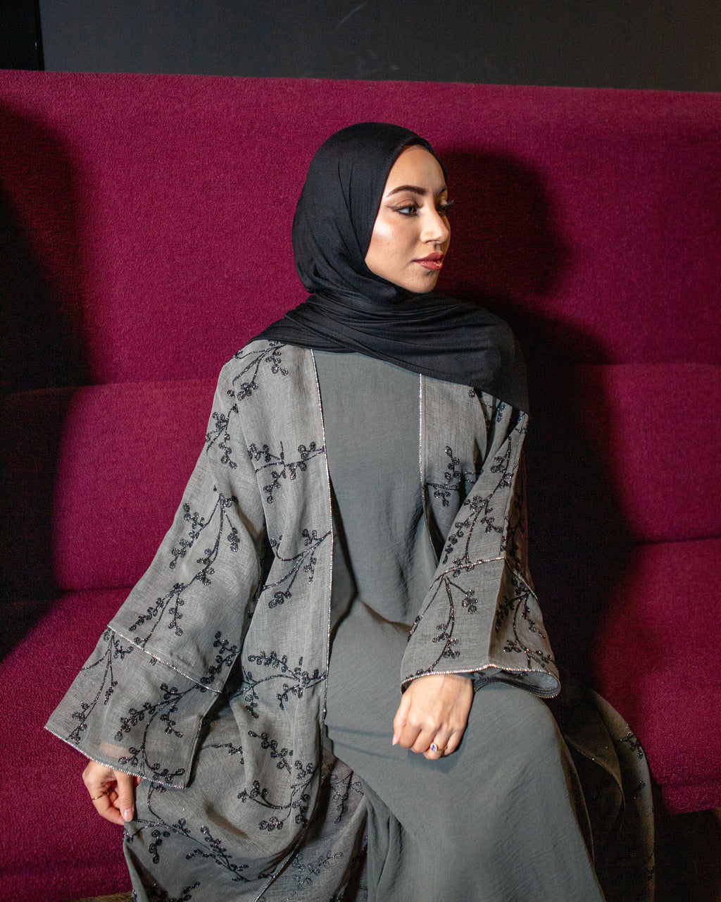 WARDA Premium Embellished Long Sleeve Outer and Long Sleeve Inner Abaya Dress Set - Grey