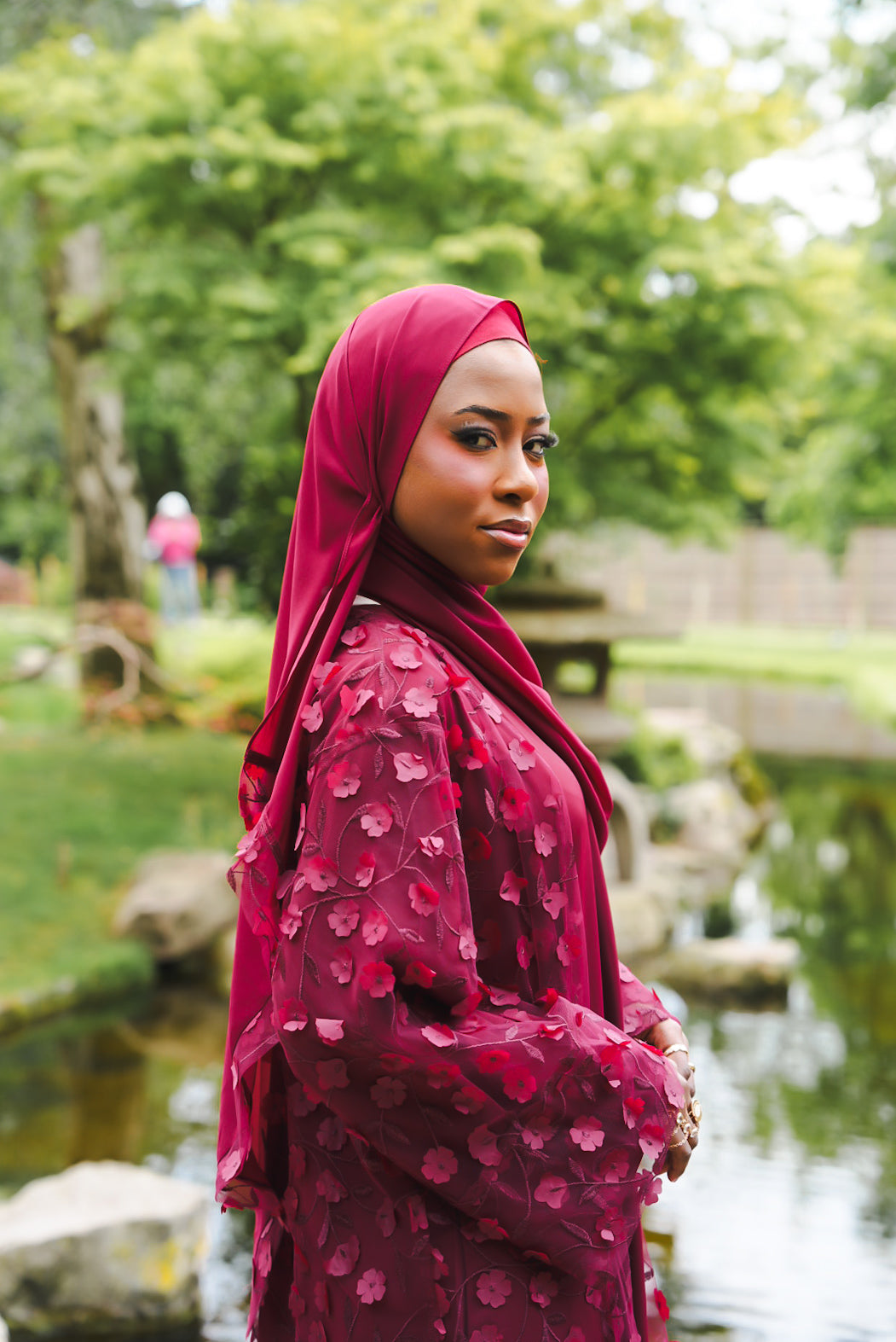 DEENA Chiffon Applique Trim Hijab - Maroon