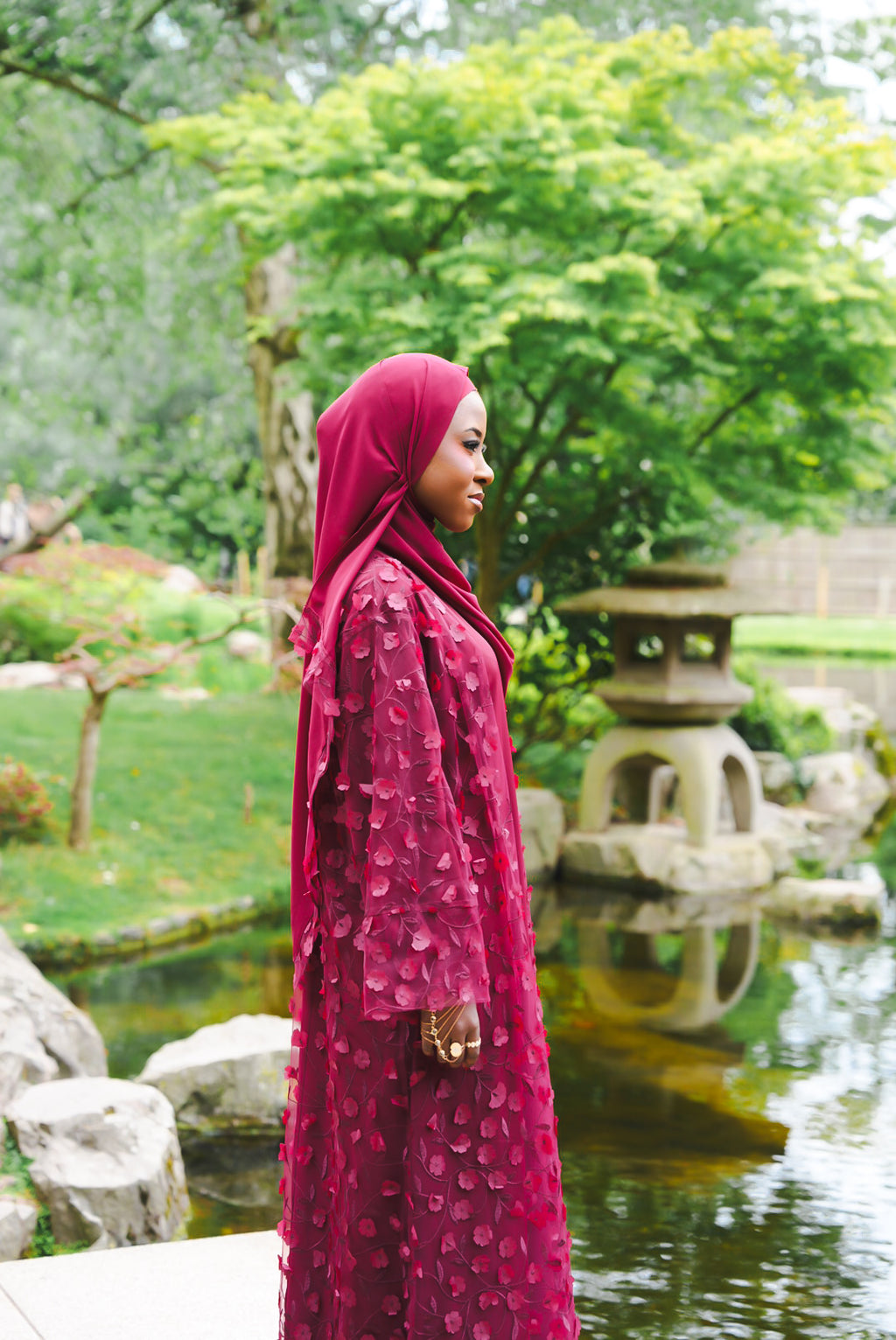 DEENA Premium Floral Applique Open Abaya Set - Maroon
